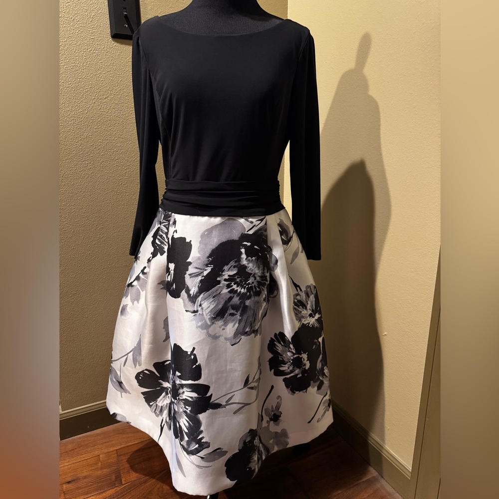 American Living Womens Floral Jacquard A-line Dress size 6 - Picture 2 of 5